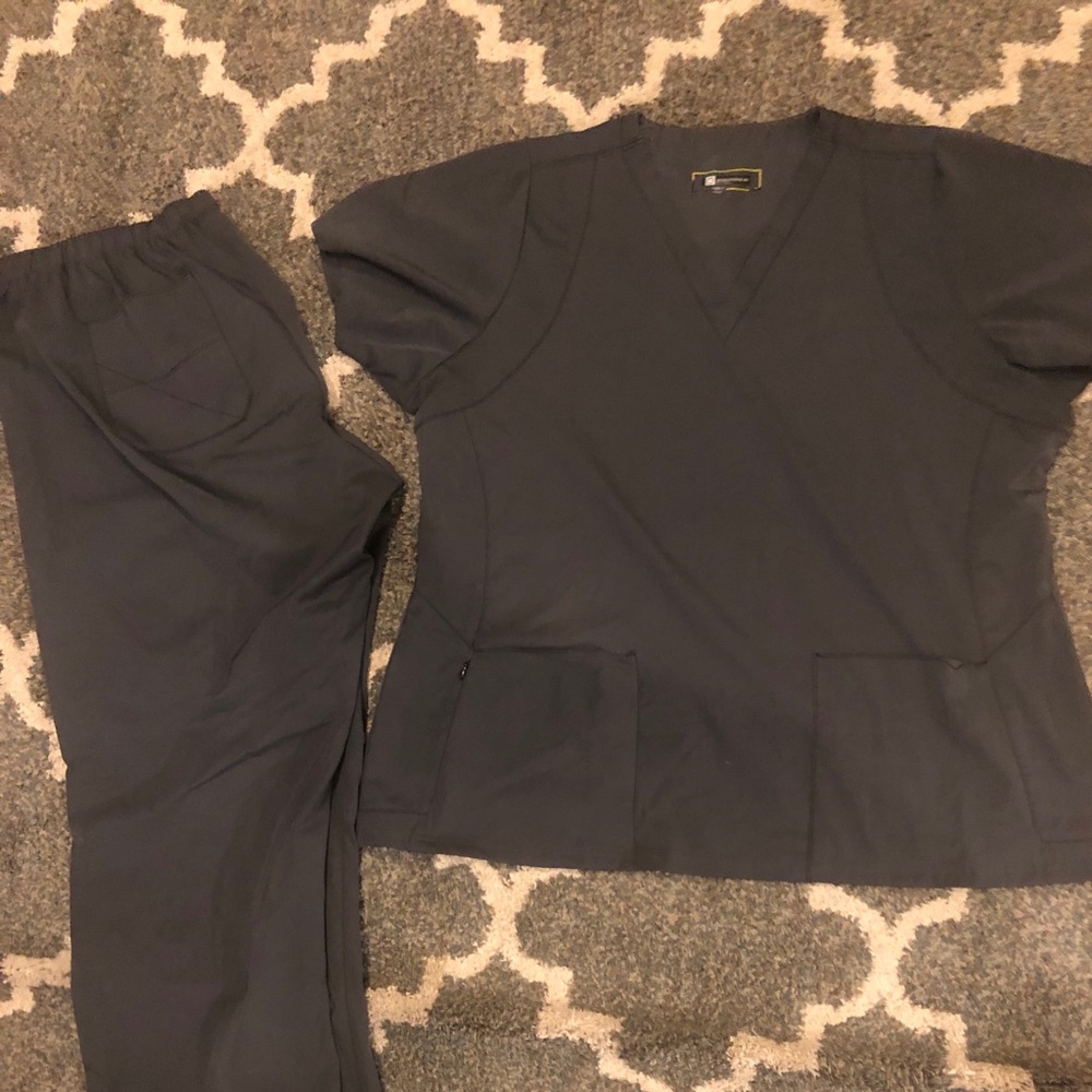 Wonder wink Scrubs